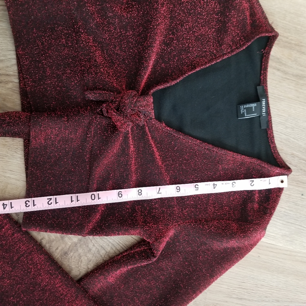 FOREVER 21 RED SHIMMER LONG SLEEVE CROP TOP - Picture 4 of 6
